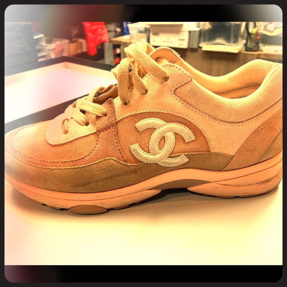 CHANEL SNEAKERS SIZE 42